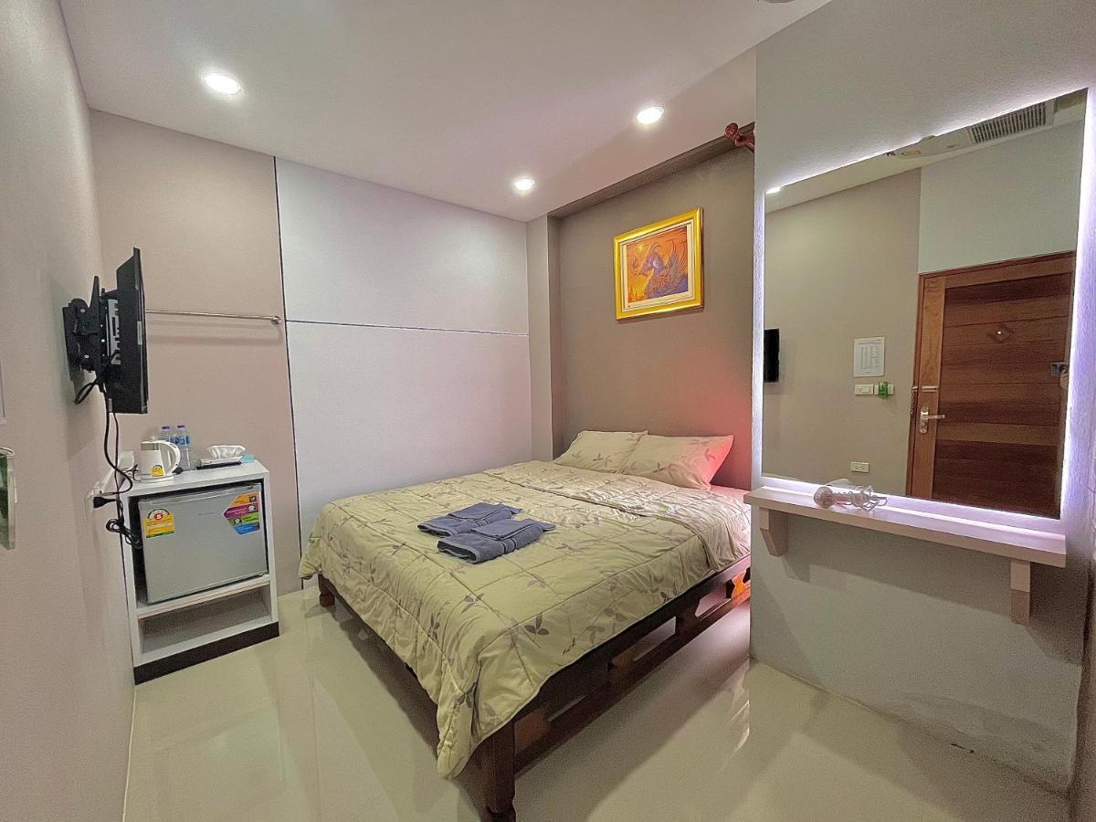 Variety Winner Hostel Hat Yai Exterior photo